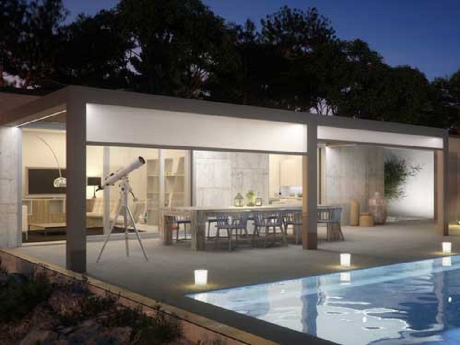 PERGOLA BIOCLIMATICA ADDOSSATA CON LAMELLE ORIENTABILI E TENDE INTEGRATE NELLA STRUTTURA OPERA PRATIC
